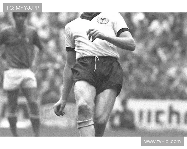 身高不足一米六却能在绿茵场闪耀的传奇足球巨星们